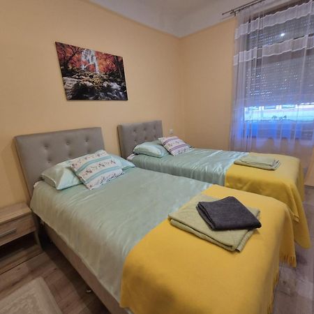 Szahara Vendeghaz Apartment Kerekegyhaza Bagian luar foto