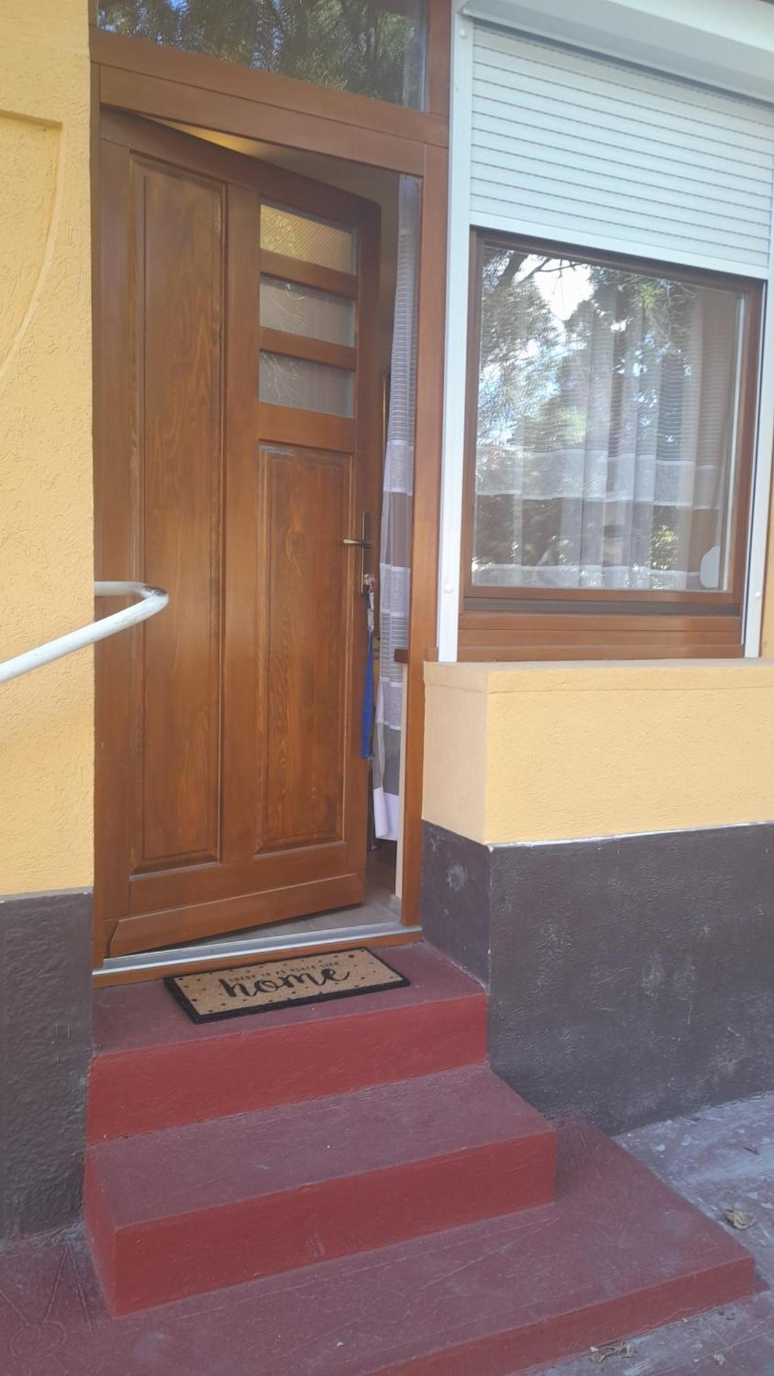 Szahara Vendeghaz Apartment Kerekegyhaza Bagian luar foto