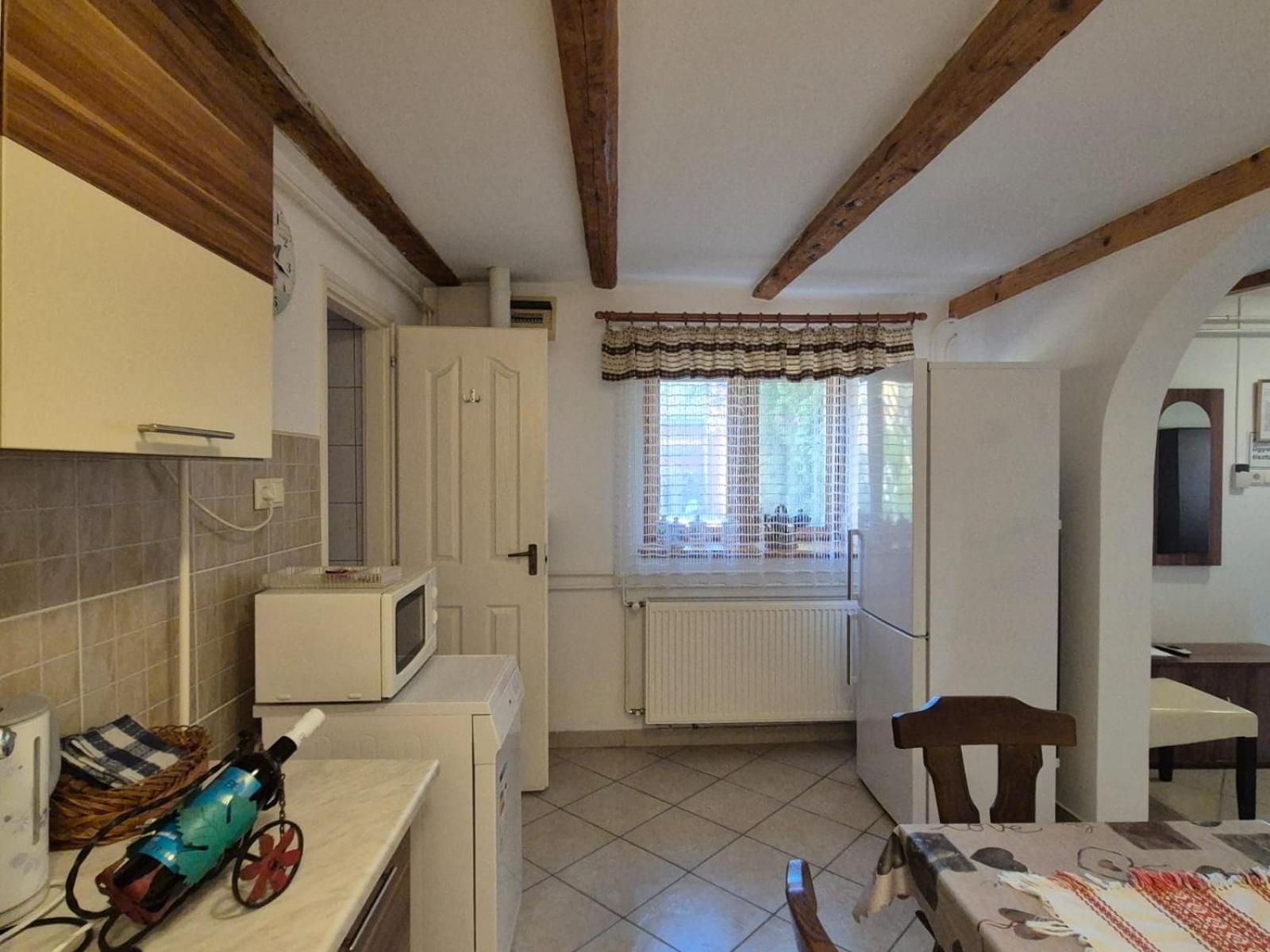 Szahara Vendeghaz Apartment Kerekegyhaza Bagian luar foto