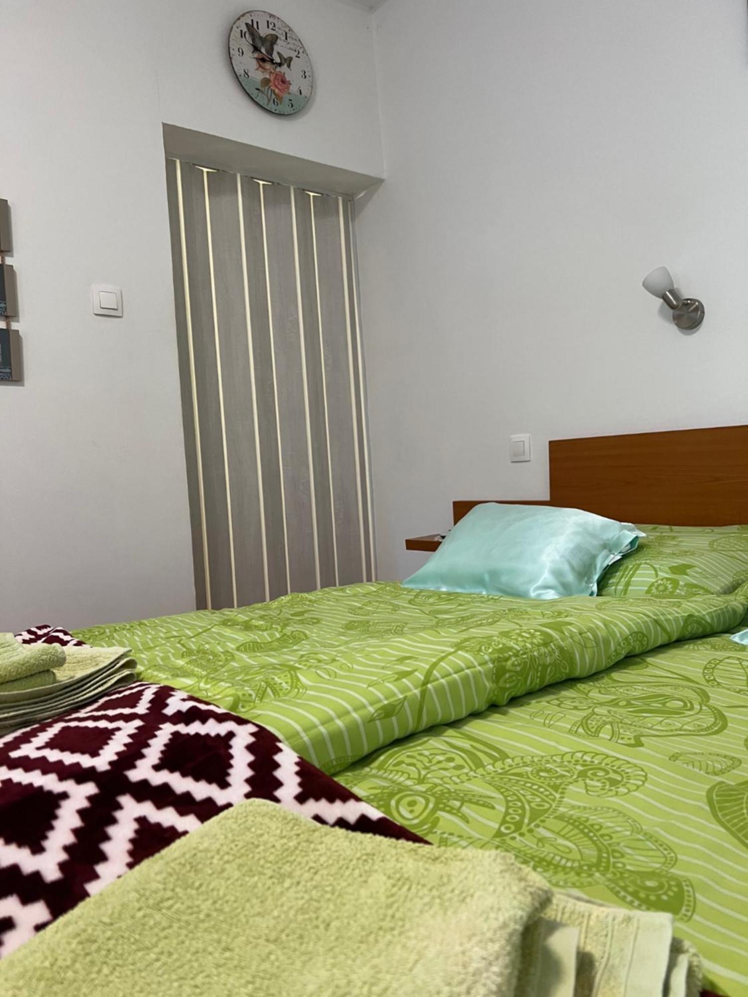 Szahara Vendeghaz Apartment Kerekegyhaza Bagian luar foto
